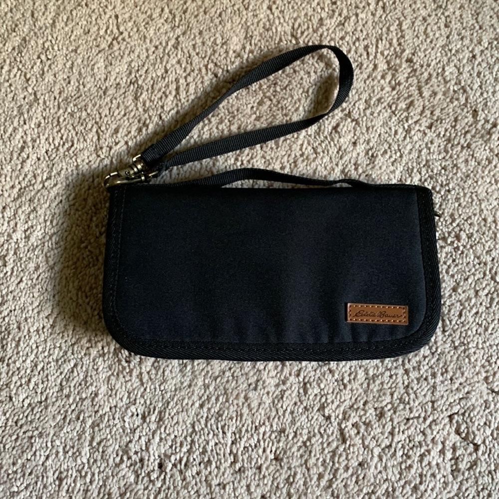 Eddie Bauer wallet/handbag